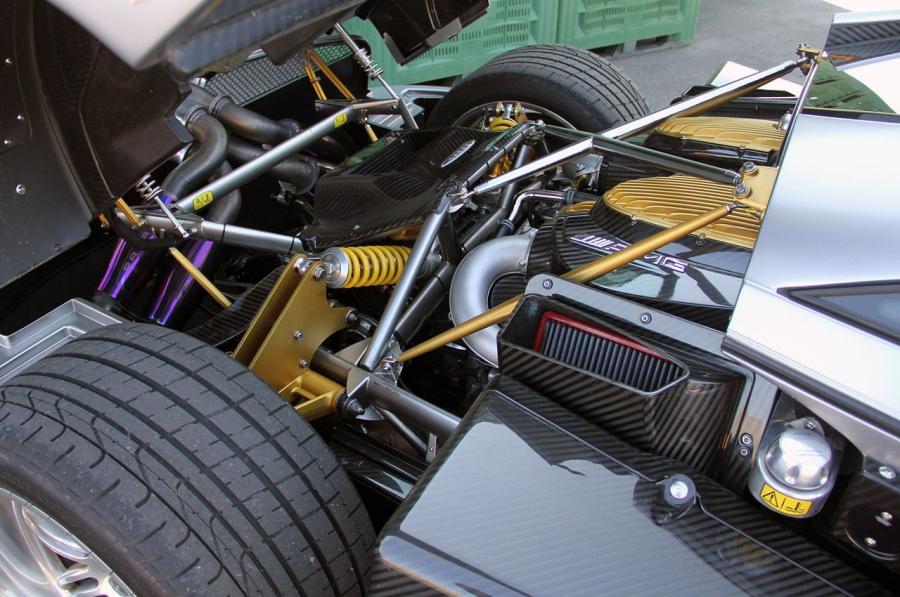  Pagani Huayra 2013 года  (фото 28 из 56)